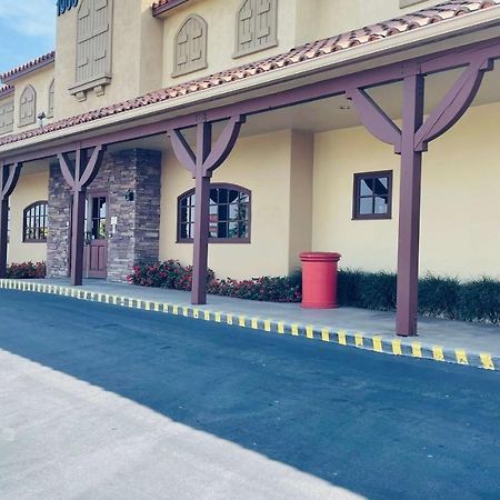 Best Western Corona Hotel&Suites Buitenkant foto