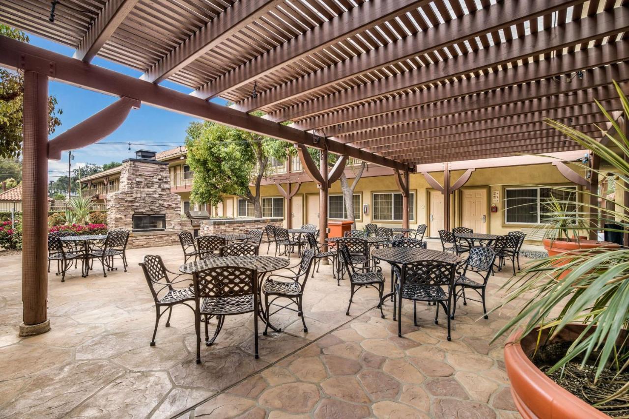 Best Western Corona Hotel&Suites Buitenkant foto