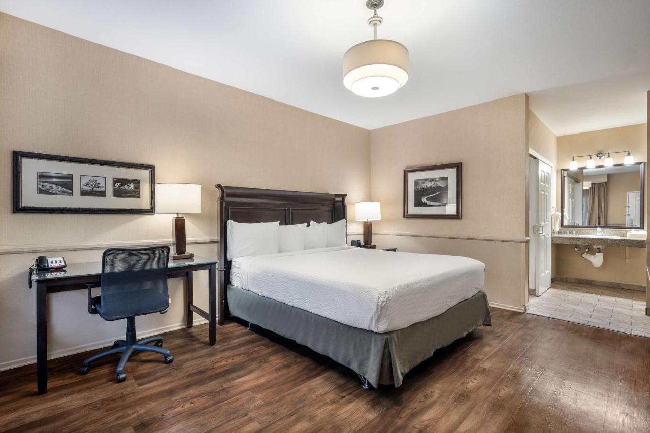 Best Western Corona Hotel&Suites Buitenkant foto