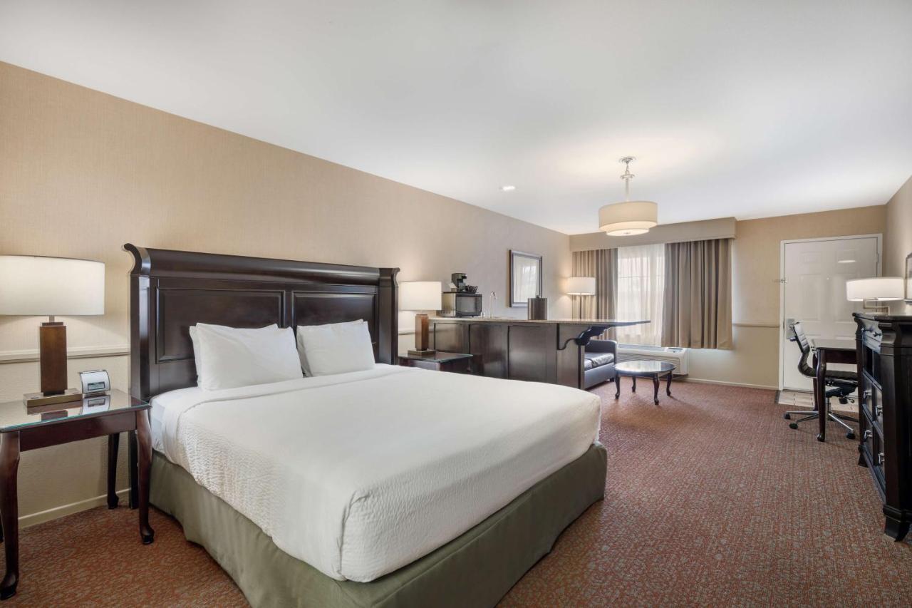 Best Western Corona Hotel&Suites Buitenkant foto
